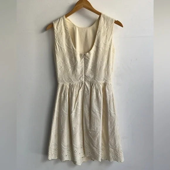 Alexandra Grecco eyelet dress - Picture 3 of 3